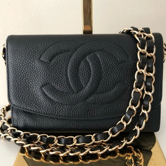 Chanel CC Black Caviar Leather wallet/crossbody-chain is optional, but included. - Picture 4 of 14